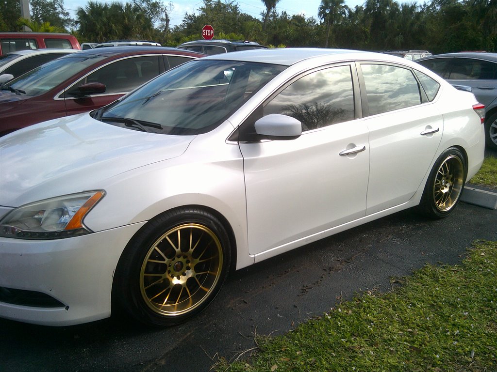 2013 Nissan Sentra SV's photo