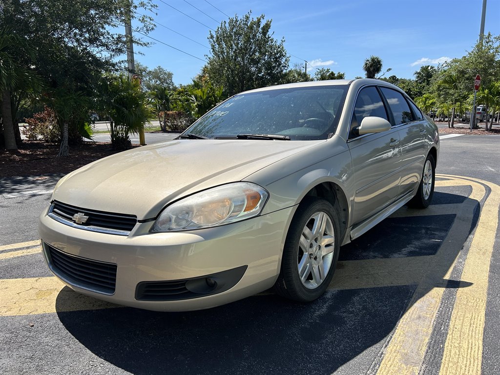 2010 Chevrolet Impala LT's photo